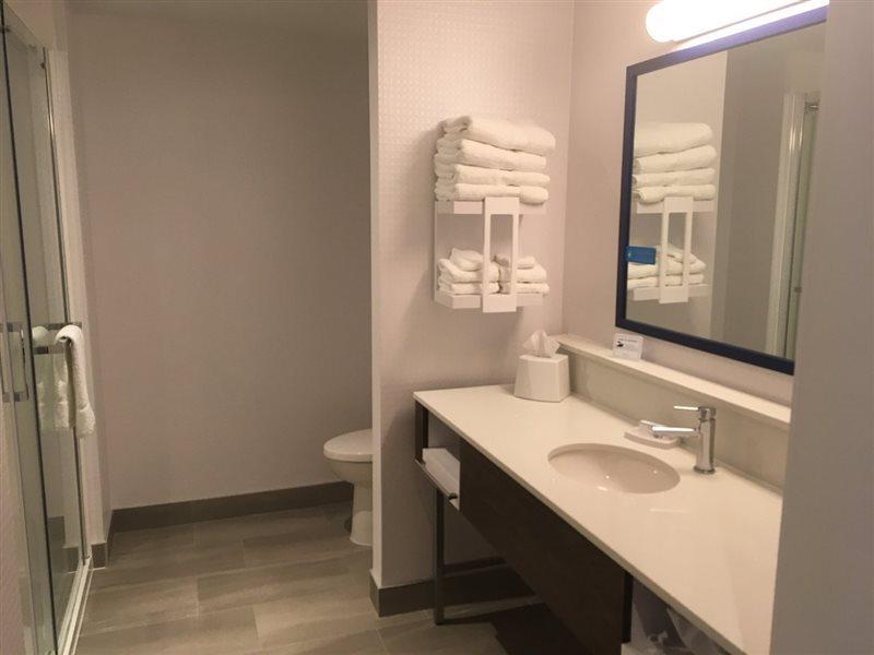 Hampton Inn Peterborough Esterno foto