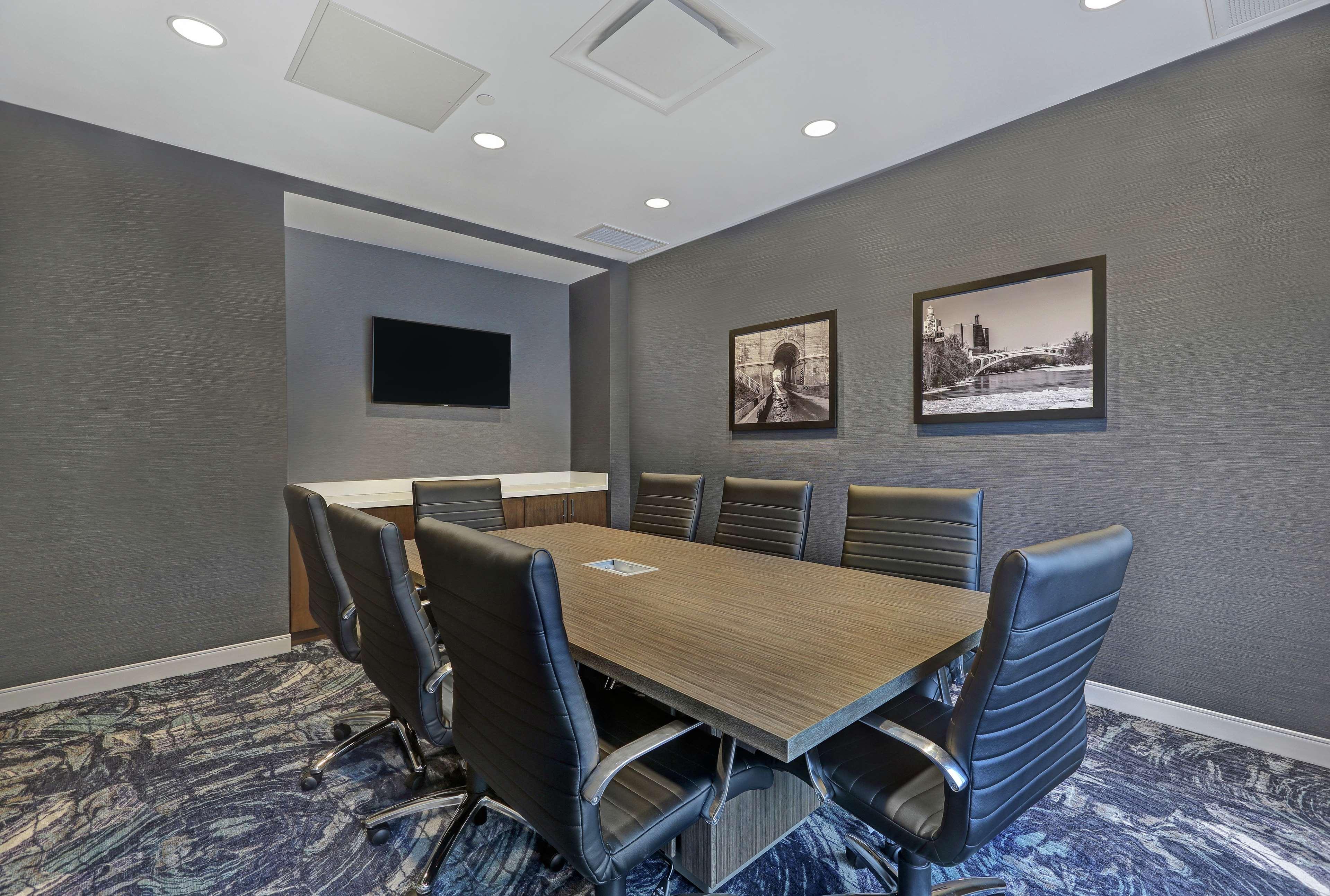 Hampton Inn Peterborough Esterno foto